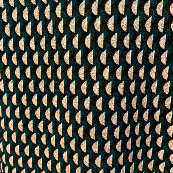 Adrianna Papell Black and White Patterned Blouse - Picture 8 of 8